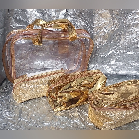Cosmetic bags - Picture 1 of 3